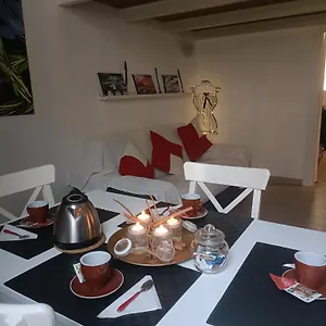 Trastevere In Loft Apartment Rome